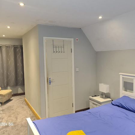 The Reading Whole Apartment With Private Lake And Gardens Eksteriør bilde