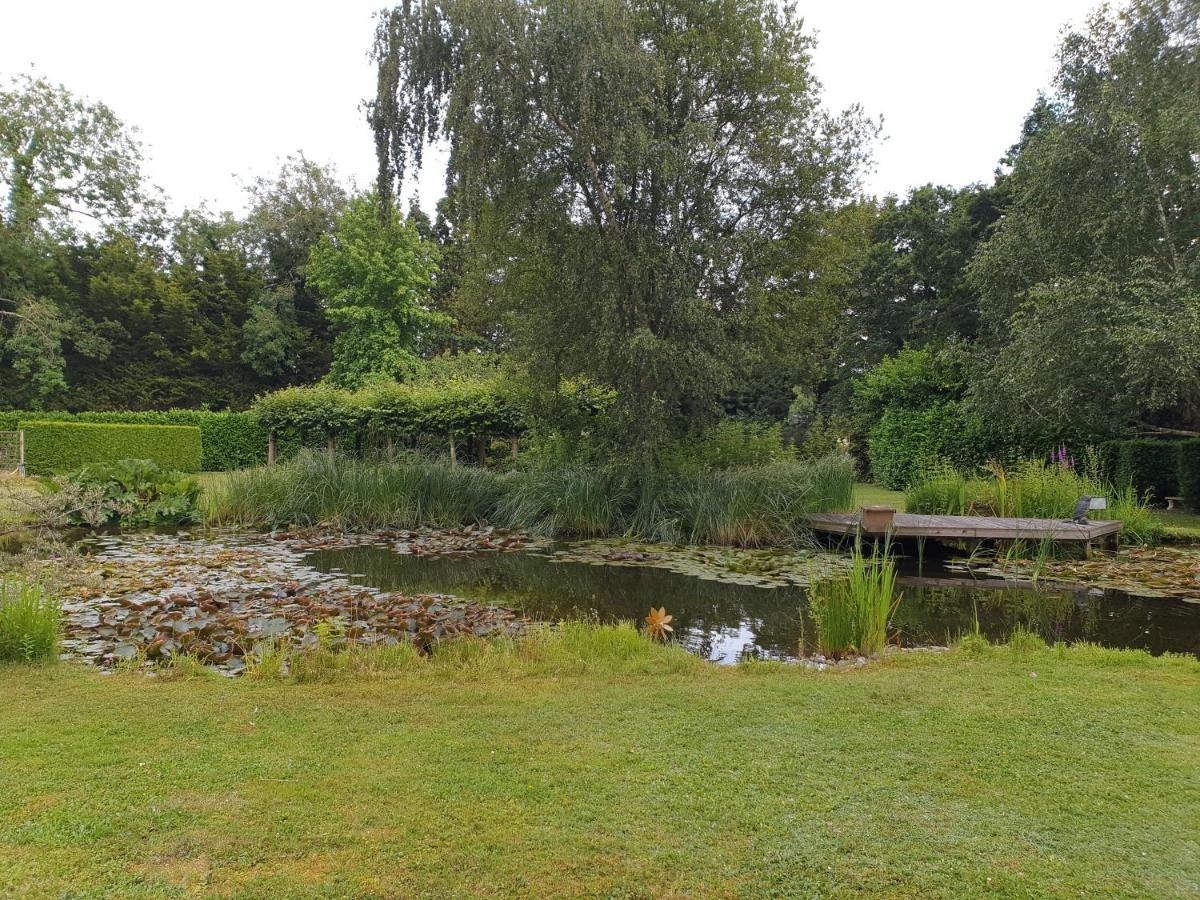 The Reading Whole Apartment With Private Lake And Gardens Eksteriør bilde