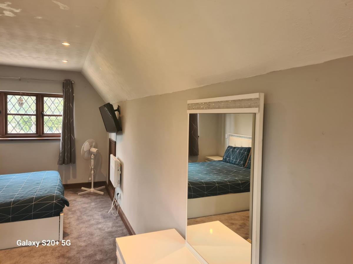 The Reading Whole Apartment With Private Lake And Gardens Eksteriør bilde