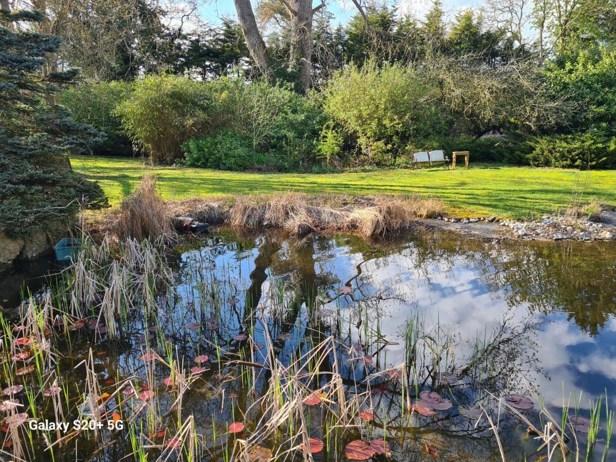 The Reading Whole Apartment With Private Lake And Gardens Eksteriør bilde